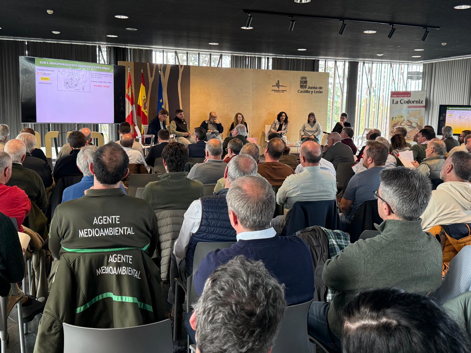 Los datos cient&iacute;ficos aportados por cazadores centran el debate sobre el futuro de la codorniz en el Foro Nacional de Valladolid